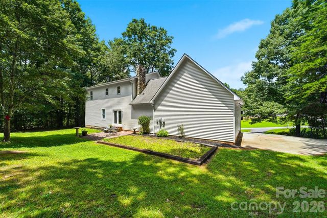 131 Fox Runn Drive, Granite Falls, NC 28630