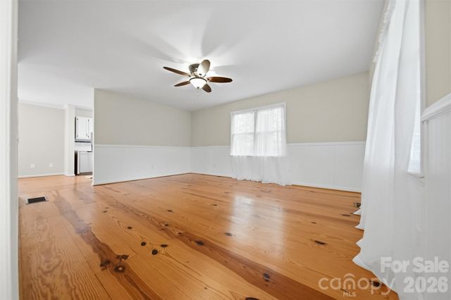 131 Fox Runn Drive, Granite Falls, NC 28630