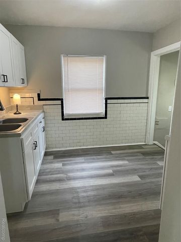 16210 Ferguson Street, Detroit, MI 48235