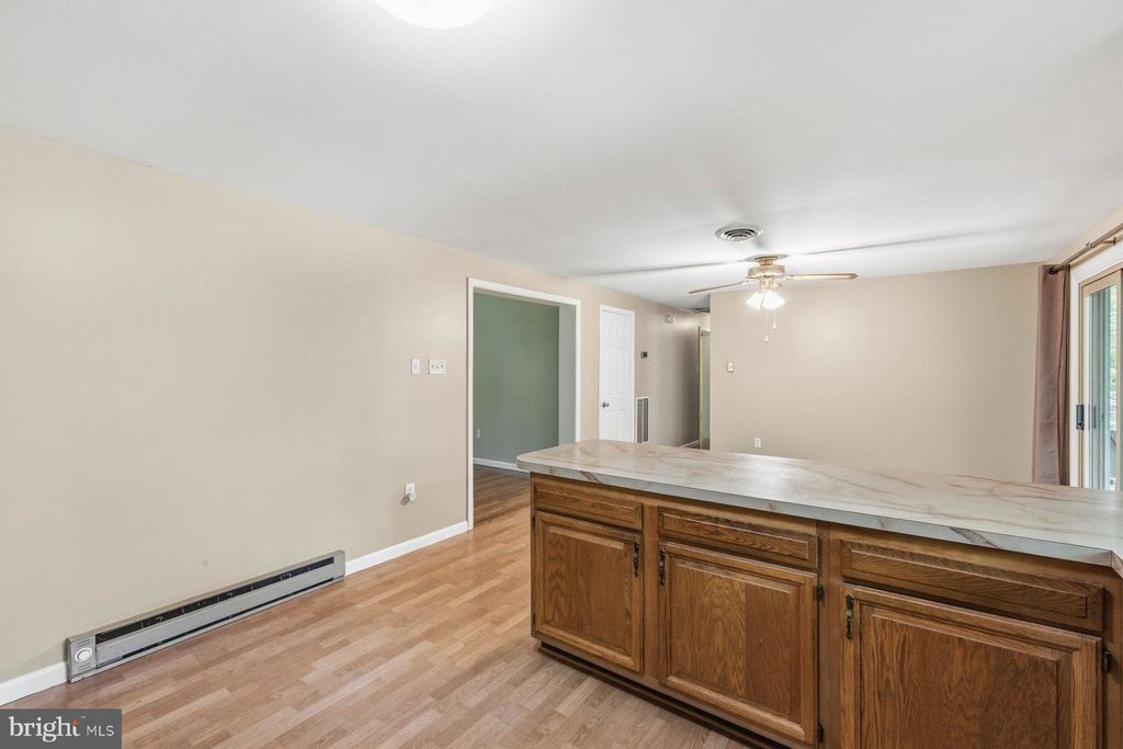 Image 14 of property listing at 10820 GAMBRILL PARK RD, Frederick, MD 21702