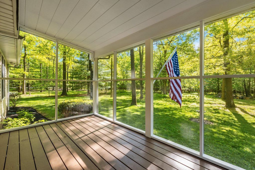 Image 27 of property listing at 10820 GAMBRILL PARK RD, Frederick, MD 21702