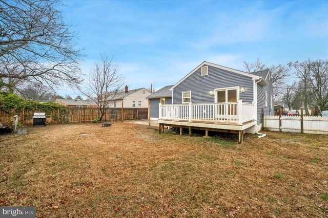 607 JACKSON AVE, Magnolia, NJ 08049