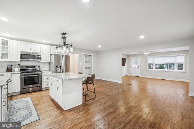 607 JACKSON AVE, Magnolia, NJ 08049