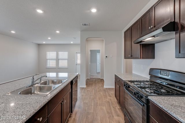 10002 N Guayacan Trail, Marana, AZ 85653