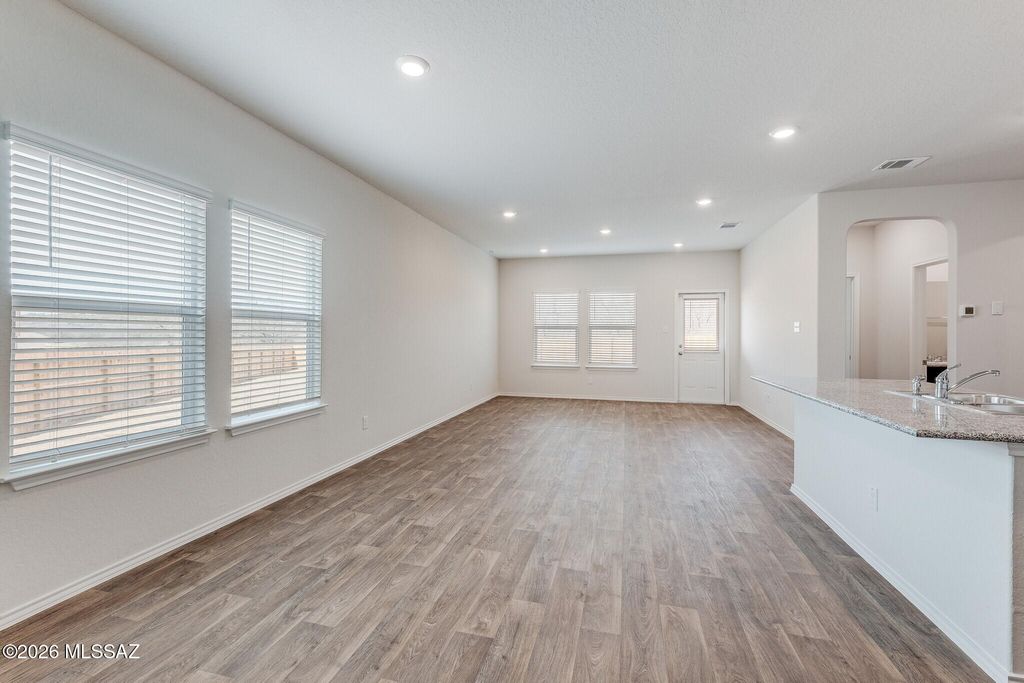 10002 N Guayacan Trail, Marana, AZ 85653