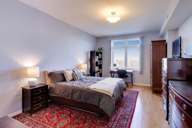 6815 N MILWAUKEE Avenue 707, Niles, IL 60714