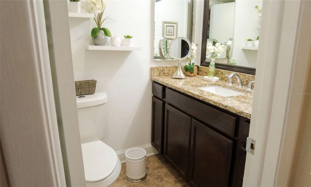 Image 6 of property listing at 7327 ABONADO ROAD 7327, Tampa, FL 33615