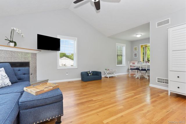 11 Brundage Street, Armonk, NY 10504