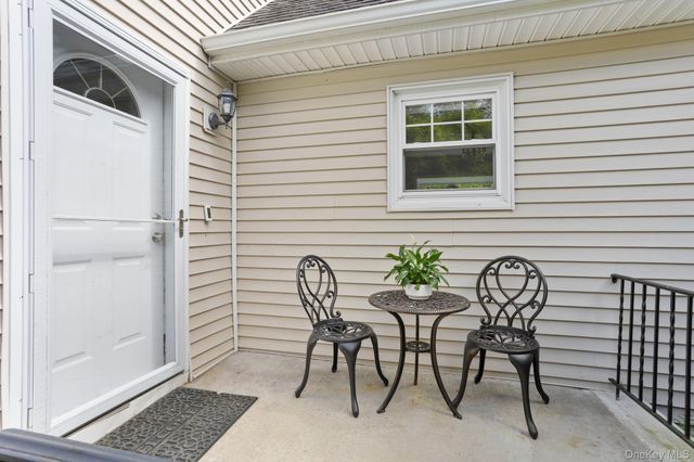 11 Brundage Street, Armonk, NY 10504