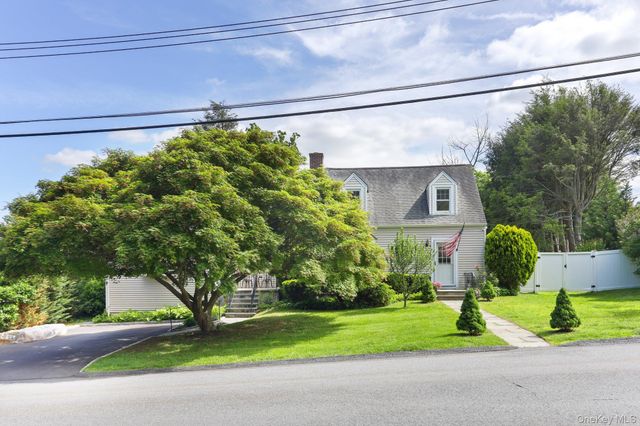 11 Brundage Street, Armonk, NY 10504