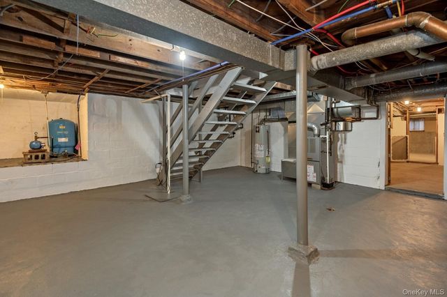 11 Brundage Street, Armonk, NY 10504