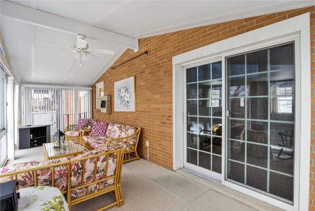 163 Bellwood Dr, Munhall, PA 15120