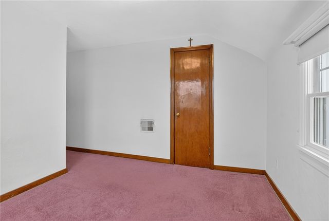 163 Bellwood Dr, Munhall, PA 15120