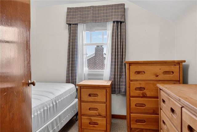 163 Bellwood Dr, Munhall, PA 15120