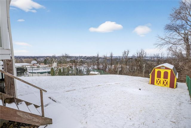 163 Bellwood Dr, Munhall, PA 15120