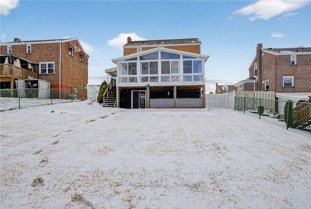 163 Bellwood Dr, Munhall, PA 15120