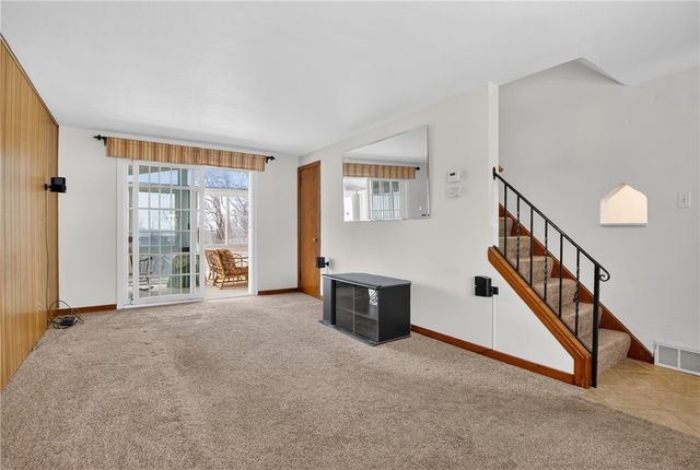 163 Bellwood Dr, Munhall, PA 15120