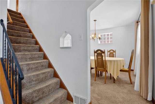 163 Bellwood Dr, Munhall, PA 15120