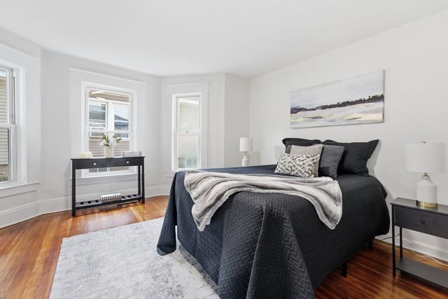 73 Jasper St, Springfield, MA 01109
