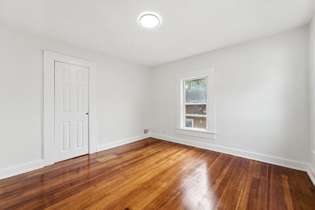 73 Jasper St, Springfield, MA 01109