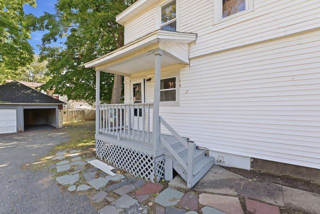 73 Jasper St, Springfield, MA 01109