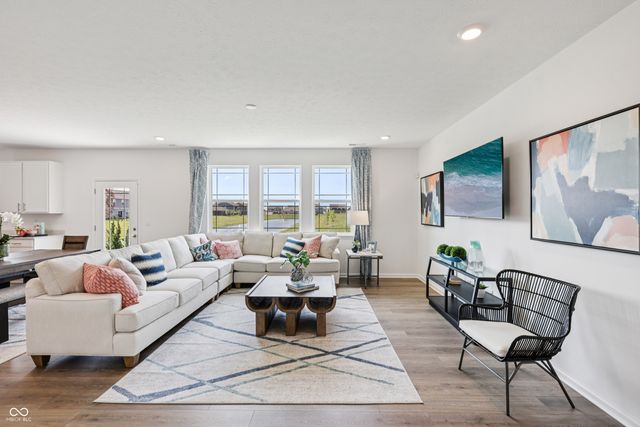 9102 Steinbeck Lane, Indianapolis, IN 46239