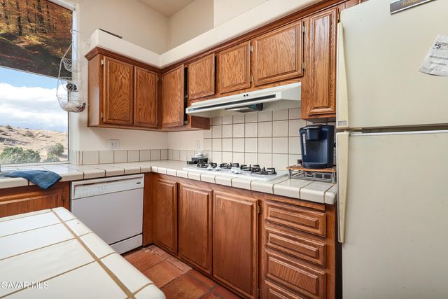 29315 E 121st Street, Juniper Hills, CA 93543