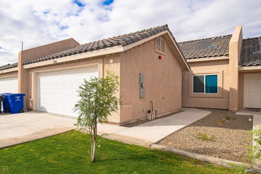 7366 E 37 St, Yuma, AZ 85365