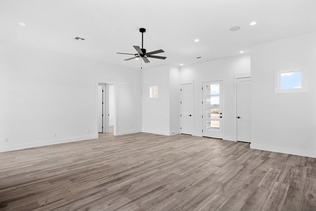 4528-12 Comanche Trace Dr, Kerrville, TX 78028