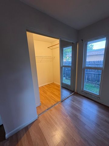 7815 NW 67th Avenue, Tamarac, FL 33321