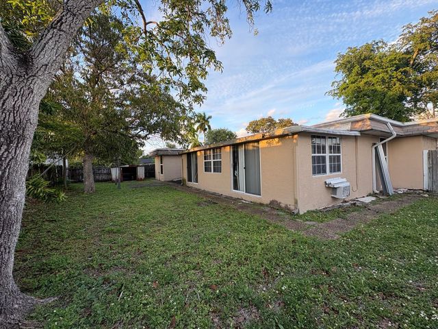 7815 NW 67th Avenue, Tamarac, FL 33321