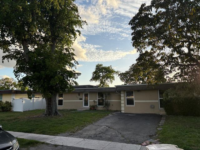 7815 NW 67th Avenue, Tamarac, FL 33321