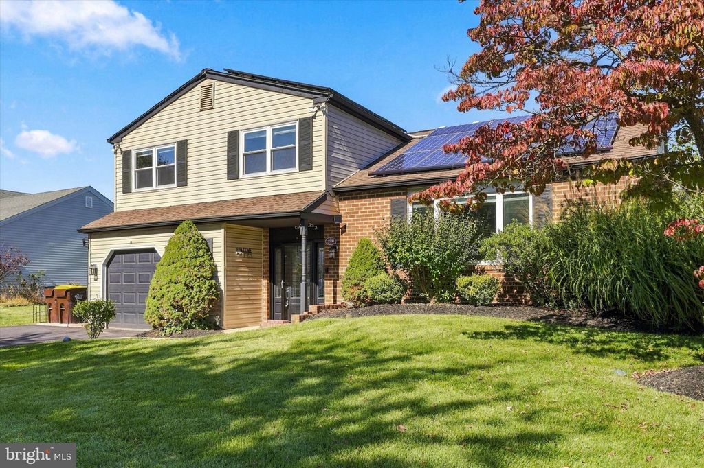 3600 HAYSTACK LN, BENSALEM, PA 19020 — exterior