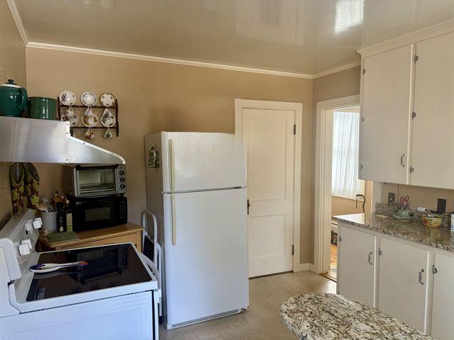 141 Main Street, Colebrook, NH 03576