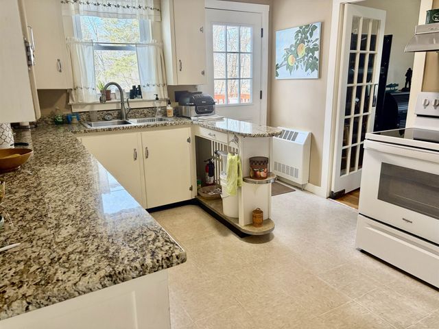 141 Main Street, Colebrook, NH 03576