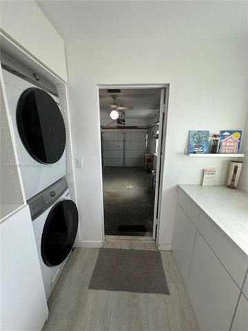 935 Lincoln St, Hollywood, FL 33019