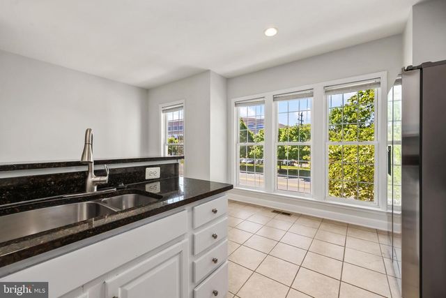 13736 COPPER KETTLE PL, Herndon, VA 20171