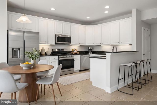 13736 COPPER KETTLE PL, Herndon, VA 20171