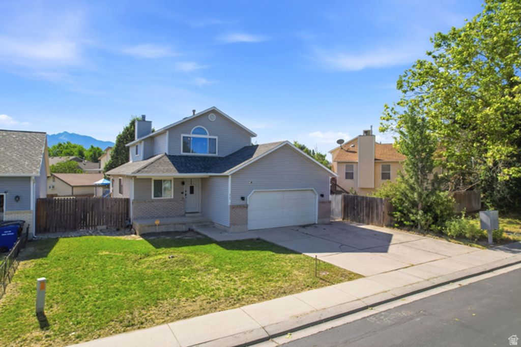 8161 S CREEKWOOD DR, West Jordan, UT 84088 — photo 4