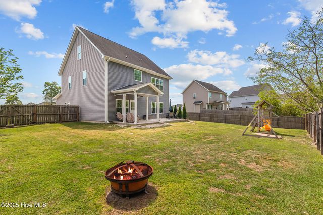 106 Longhorn Road, Jacksonville, NC 28546