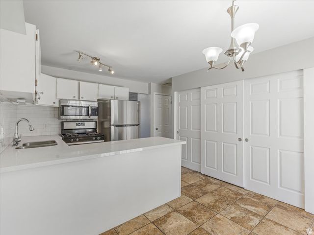 3524 W RIDGE DR, West Valley City, UT 84119