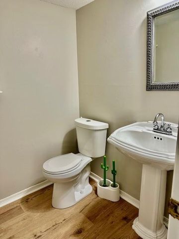 812 Mcneil Avenue, Mobile, AL 36609