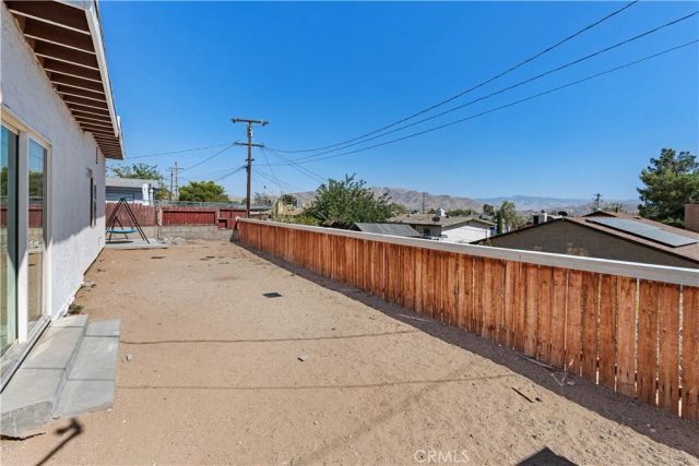 23859 South Road, Apple Valley, CA 92307