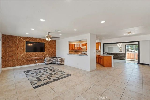 23859 South Road, Apple Valley, CA 92307