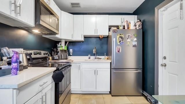 1041 NW 24th Terrace, Fort Lauderdale, FL 33311