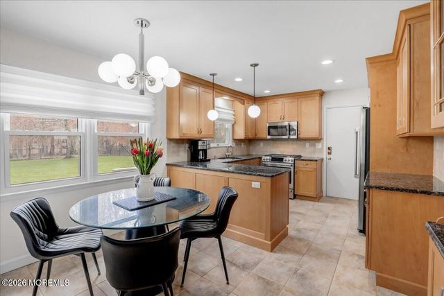 21 Prince William Road, Morganville, NJ 07751