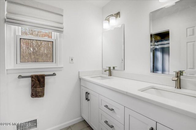 21 Prince William Road, Morganville, NJ 07751