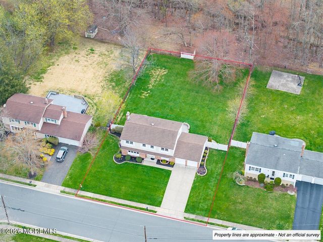 21 Prince William Road, Morganville, NJ 07751