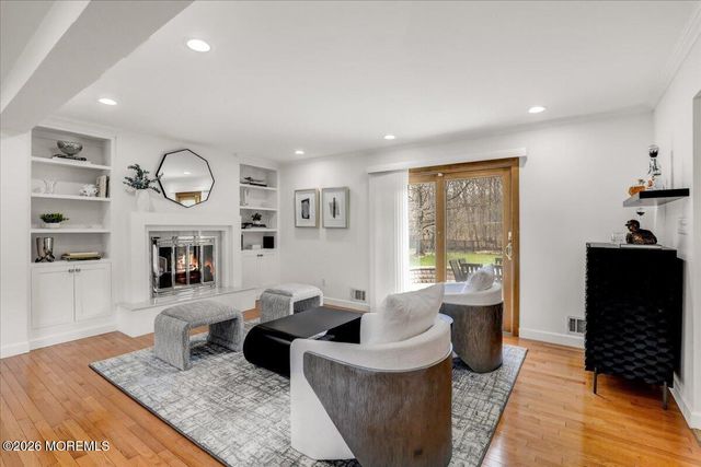 21 Prince William Road, Morganville, NJ 07751
