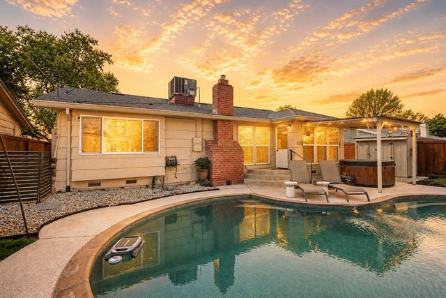6441 Rexford Way, Carmichael, CA 95608